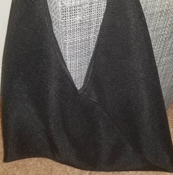 Large Triangle Bag - Picture 3 of 3